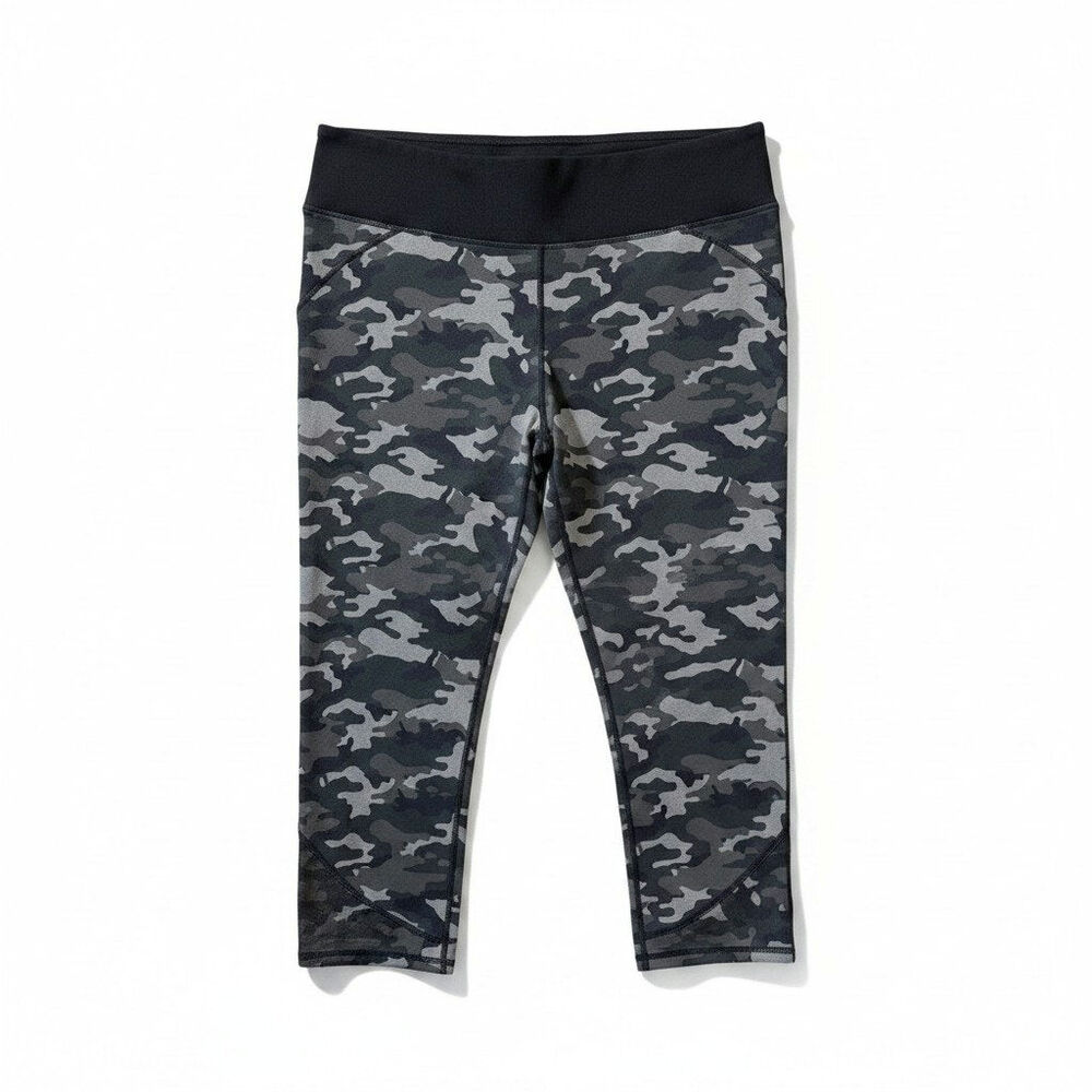 FABLETICS Womens Camo Cropped Capri Workout Leggings Green Gray Activewear Gym